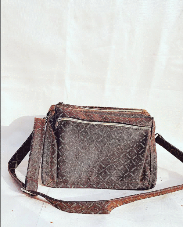 Cross Bag Open/Close - Image 2
